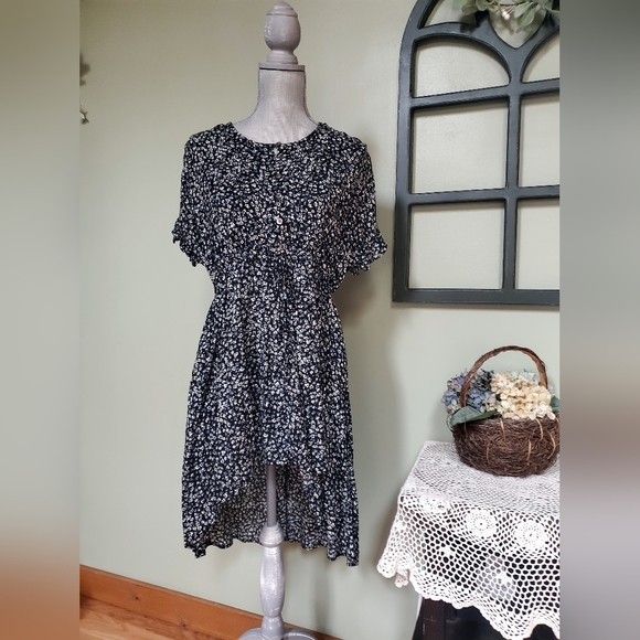 BRAND NEW High low floral tunic - Picture 1 of 11